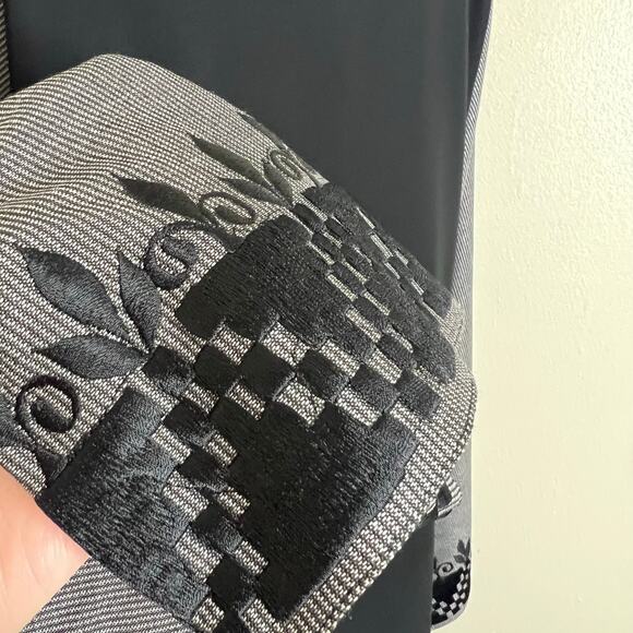 Abaya Jacket One Size Gray Black Embroidered Duster Snap V-Neck Muslim Ethnic - Picture 7 of 7